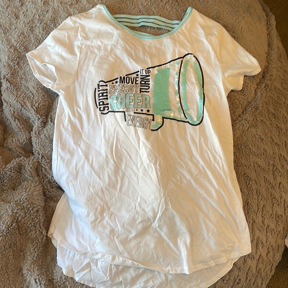 Cheer tee shirt, perfect condition, flip sequins,